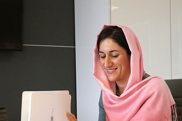 آزاده حیدری آزاده حیدری